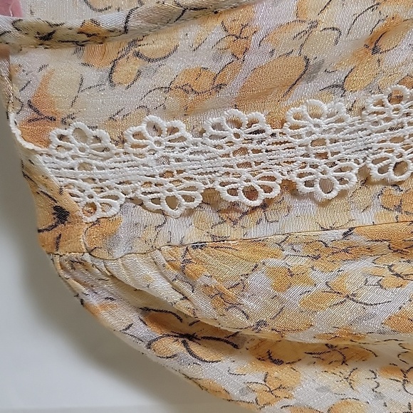 Adrienne Vittadini floral print top - Picture 5 of 8